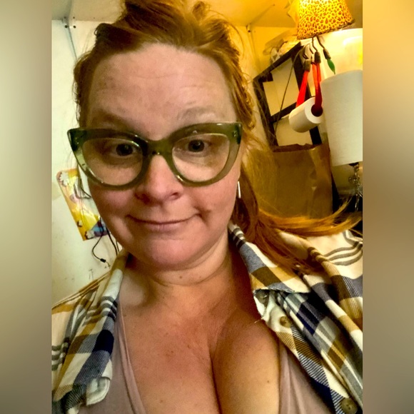 Meet your Posher, Kelly - Picture 1 of 1